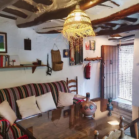 Holiday home La Casa De La Bombilla
